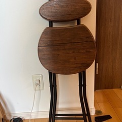 折りたたみ式椅子の画像