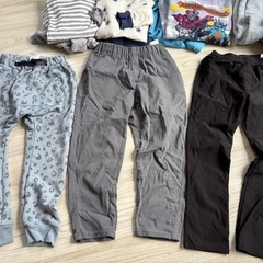 男児120服パジャマ等　の画像