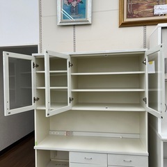 リユースのサカイ東金店 食器棚 3枚扉 白 ※左下小引出剥がれあり TJ13834の画像