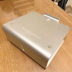 【elago】L2ラップトップスタンド / ノートパソコンスタンド / シルバー の画像