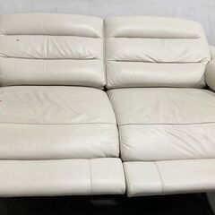 ニトリ 3人掛け両電動リクライニングソファ 電動 クローナ 皮革(牛革) ライトグレー インテリア リビング 中古家具 店頭引取歓迎 R9913の画像