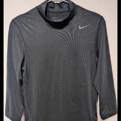 NIKEアンダーシャツ
の画像