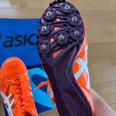 asics陸上トラック用スパイクの画像