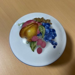 蓋付き入れ物2個セットの画像