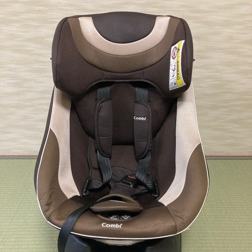 コンビ　チャイルドシート　ネルーム