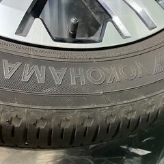 デリカd5   純正ホイールとタイヤの4本の画像