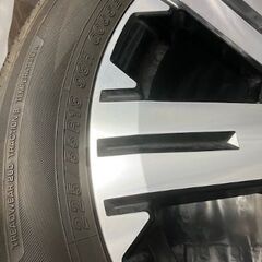 デリカd5   純正ホイールとタイヤの4本の画像