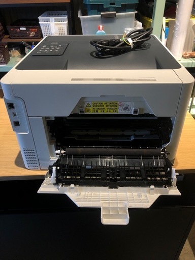【ほぼ未使用品‼️】キャノン カラーレーザープリンター　LBP7110C  2015年製