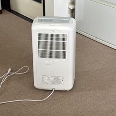 【8/17まで¥6,400】SHARP 除湿機 CV-P71-W（2022年製）の画像