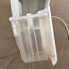 【8/17まで¥6,400】SHARP 除湿機 CV-P71-W（2022年製）の画像