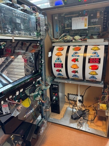 実機 キングパルサー ヤマサ コイン不要機とカウンター付
