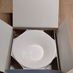【新品未使用】ウェッジウッド　サラダボウル　2枚の画像