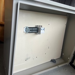 配電盤　キャビネットの画像