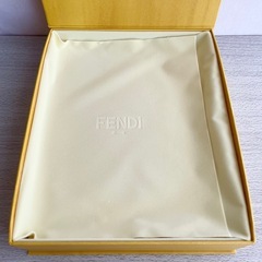 ☆お値引可能☆【極美品】FENDI  GIFTBOX 空箱 収納BOX インテリア雑貨 の画像