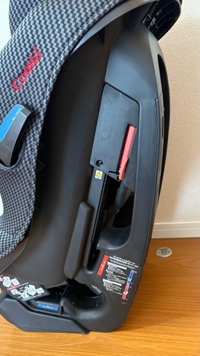 超美品combiチャイルドシート