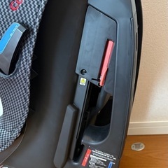 超美品combiチャイルドシートの画像