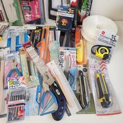 【新品まとめて】工具　ハサミ　ノギス　メジャー　などなどの画像