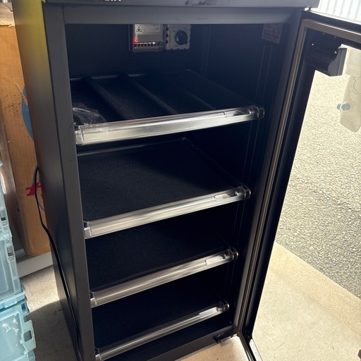 東洋リビング　防湿庫 東洋リビング、120Lサイズでホワイトボディの防湿庫 - 価格.com