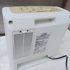 Pnasonic　電気ファンヒーター　2009年製の画像
