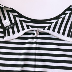 【数回着用のみの美品】キッズでも可能　H&M ボーダー　ノースリーブ フレアワンピース XS 160サイズの画像