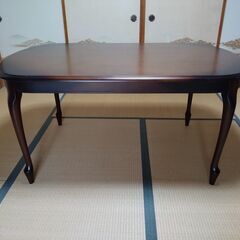 【無料】ダイニングテーブル　天然木　150cm×90㎝の画像
