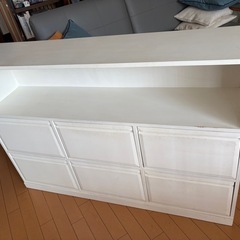 キャスター付き木製キャビネット(白色)の画像