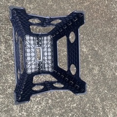 ダイソー折りたたみイスの画像
