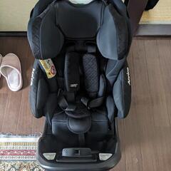 〈値下げ中〉チャイルドシート〈アップリカ〉ISOFIXの画像