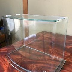 アクアシステム36センチ水槽　蓋付きの画像
