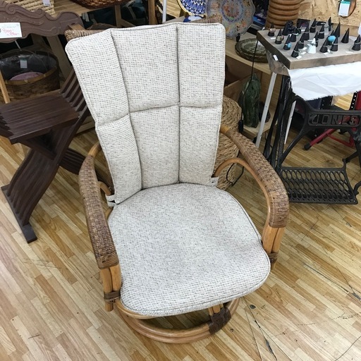 KAZAMA　ラタン回転チェア 椅子