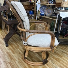KAZAMA　ラタン回転チェア 椅子 の画像