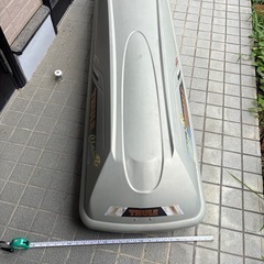 ルーフボックスの画像
