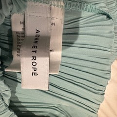 アダムエロペ ADAM ET ROPE  プリーツ タイト スカート の画像