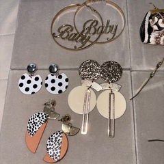 ピアス新品ありの画像