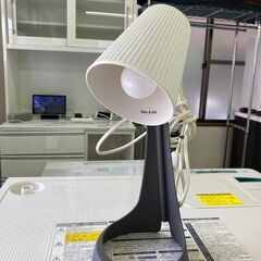 【リサイクルショップ ピカソ 小松原】🖤💡【オシャレなデスクに変身✨ブラック×ホワイト デスクライト】💡🖤★7928★の画像