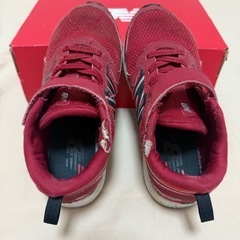 New Balance スニーカー 20.5cmの画像
