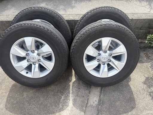 ランドクルーザープラド150後期タイヤ4本