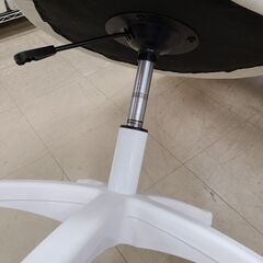 J1279【リユースのサカイ柏店】オフィスチェア　クリーニング済みの画像