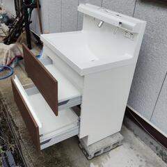 リクシル　洗面化粧台　ピアラと思われる　5年使用の画像