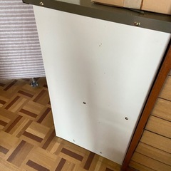 スチールキャビネット　キャビネット　収納庫　の画像