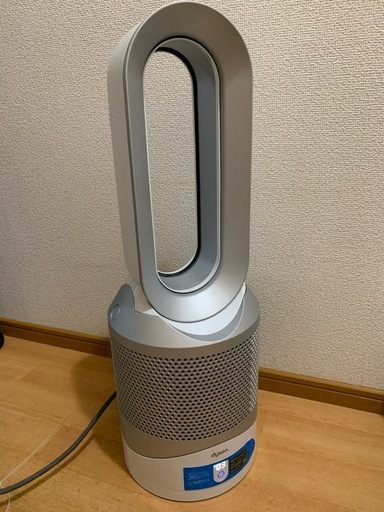 Dyson 空気清浄機能付きファンヒーター　HP03