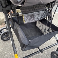 ベビーカー　コンビの画像