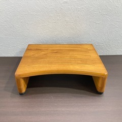 美品 木製玄関踏み台 高さ調節アジャスター付き 玄関ステップ 玄関台 の画像