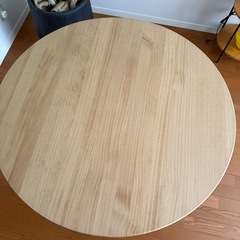 超美品！IKEA ダイニングテーブル 丸 の画像