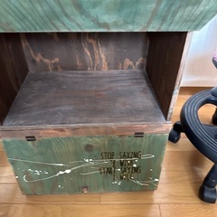 アンティーク棚の画像