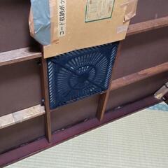さしあげます　昭和　家具調こたつ　こたつ布団付き　キズありの画像