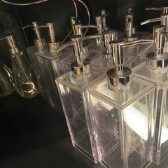 シャンプーディスペンサーの画像