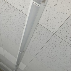 LED 天井灯 LED照明 ライト 埼玉県松伏町渡し　工場 駐車場 倉庫 店舗 など　ランプ 灯り 取り外し品 中古品の画像
