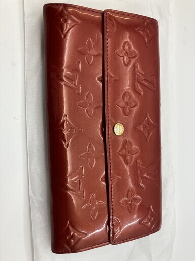 ルイ・ヴィトン　ヴェルニ　ポルトフォイユ・サラ　W19H10.5D2.5ｃｍ　　TS1162　送料無料