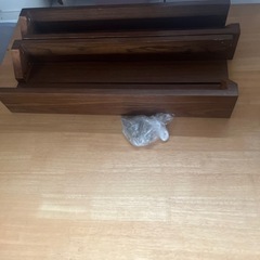 ダイニングテーブルと椅子4点セットの画像